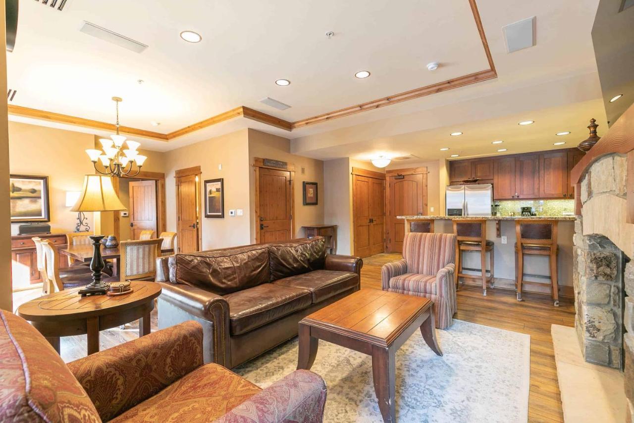 East West Hospitality At Tahoe Truckee Exterior photo