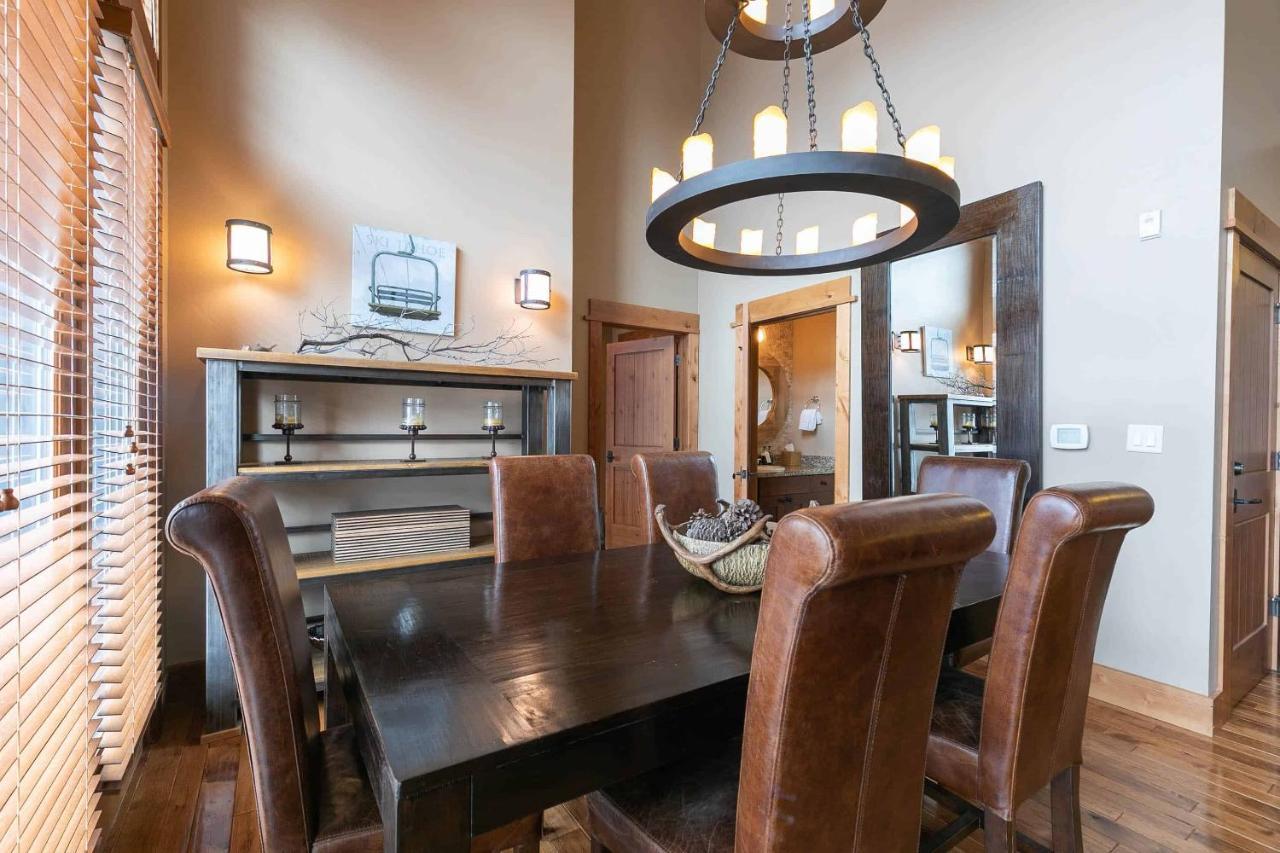 East West Hospitality At Tahoe Truckee Exterior photo