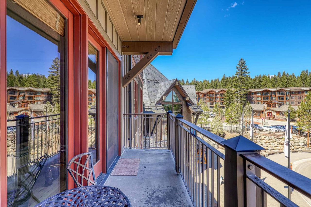 East West Hospitality At Tahoe Truckee Exterior photo